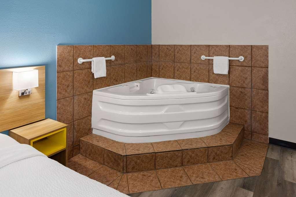 Days Inn & Suites By Wyndham Northwest Indianapolis Ruang foto